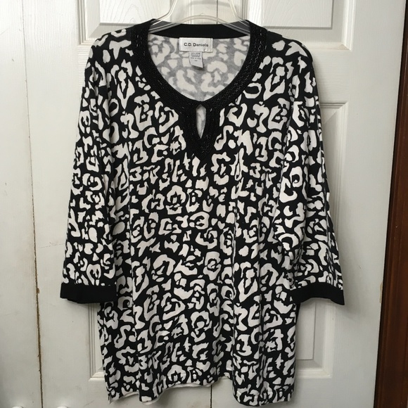 C.D. Daniels Tops - C.D. Daniels Blouse Sweater